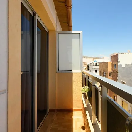 Coquete Apartment,near Airport,balcony,cozy 아파트 *