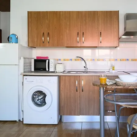 Coquete Apartment,near Airport,balcony,cozy 아파트 Cruce de Arinaga